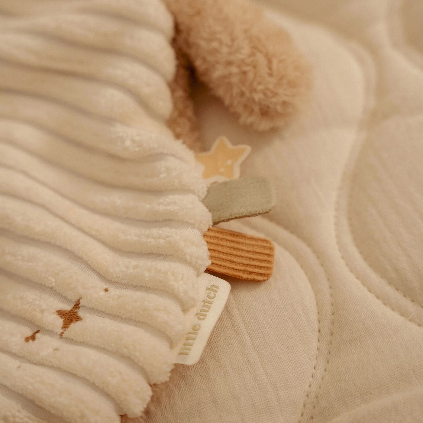Little Dutch Knuffeldoekje - Beige - Newborn Naturals LD8402