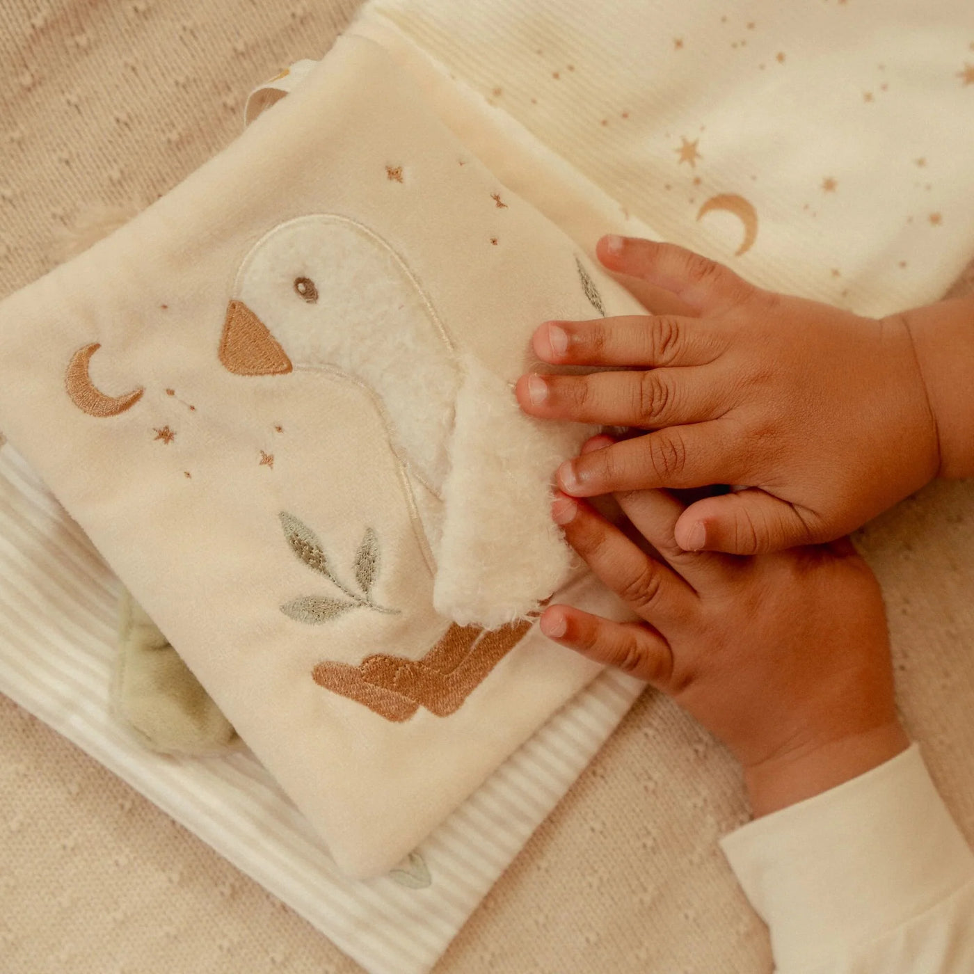 Little Dutch Activiteitenboekje - Beige - Newborn Naturals LD8407