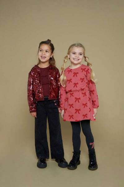 Jubel w25 Jurk AOP - Queen Of Hearts Roze 91400412 W25J2